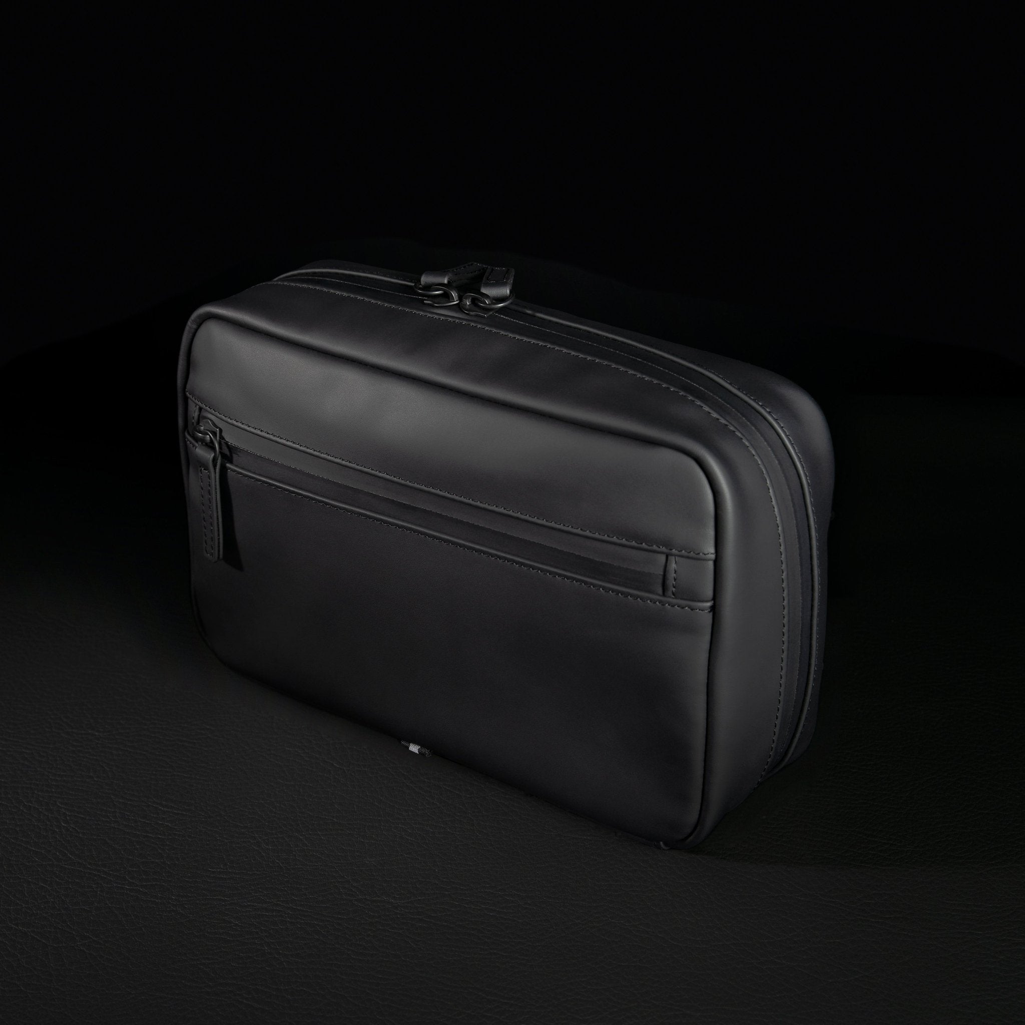 Everyday Professional - Dopp & Tech Kit - Leander